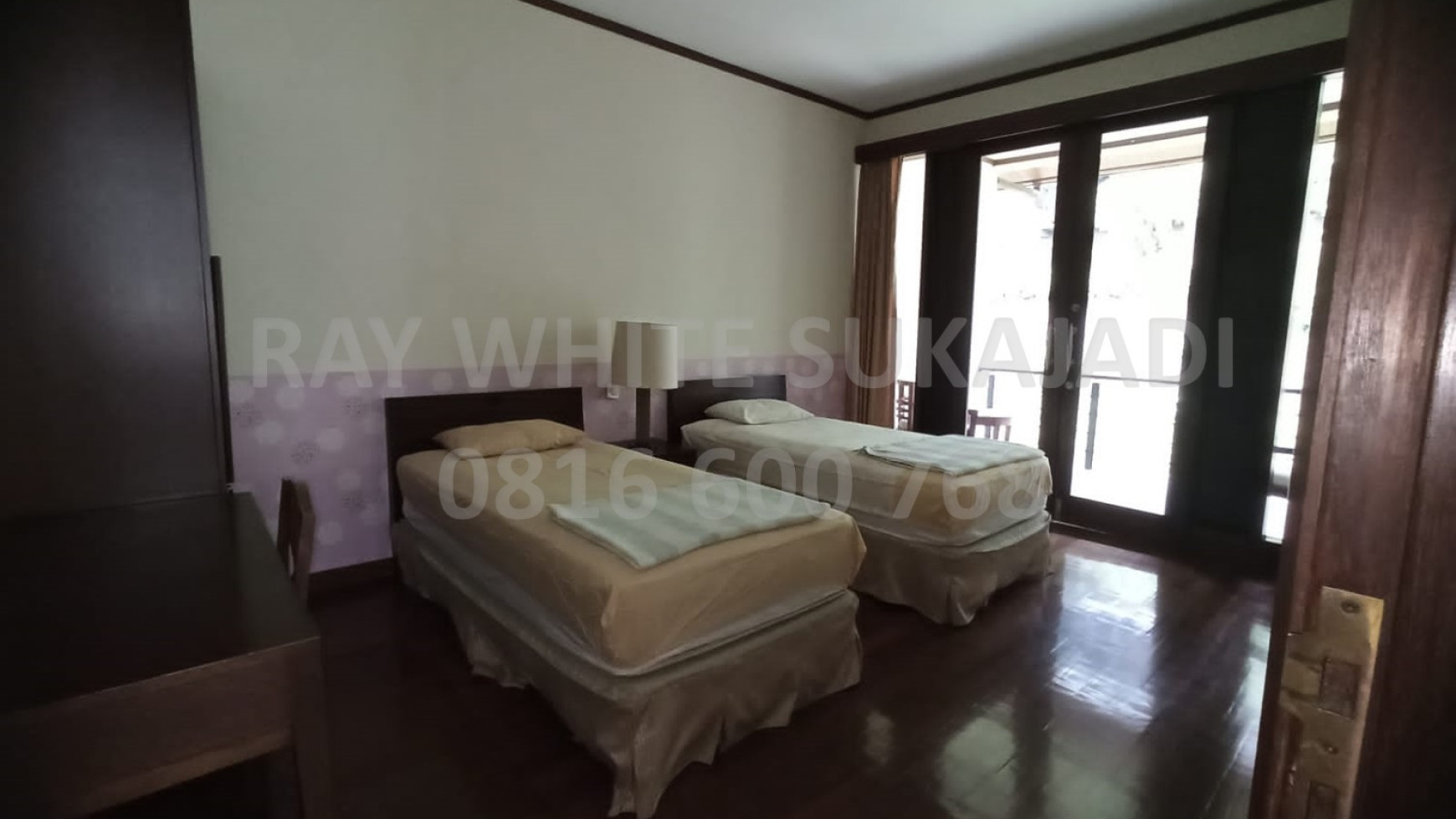 For Rent Rumah Lux 3 Lantai Full Furnished di Resort Dago Pakar