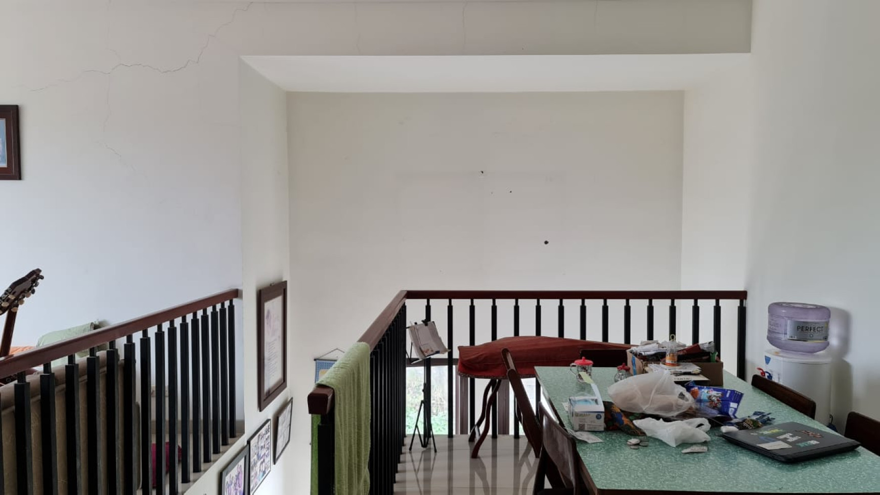 Rumah Modern Minimalis di Komplek Setra Duta, Bandung