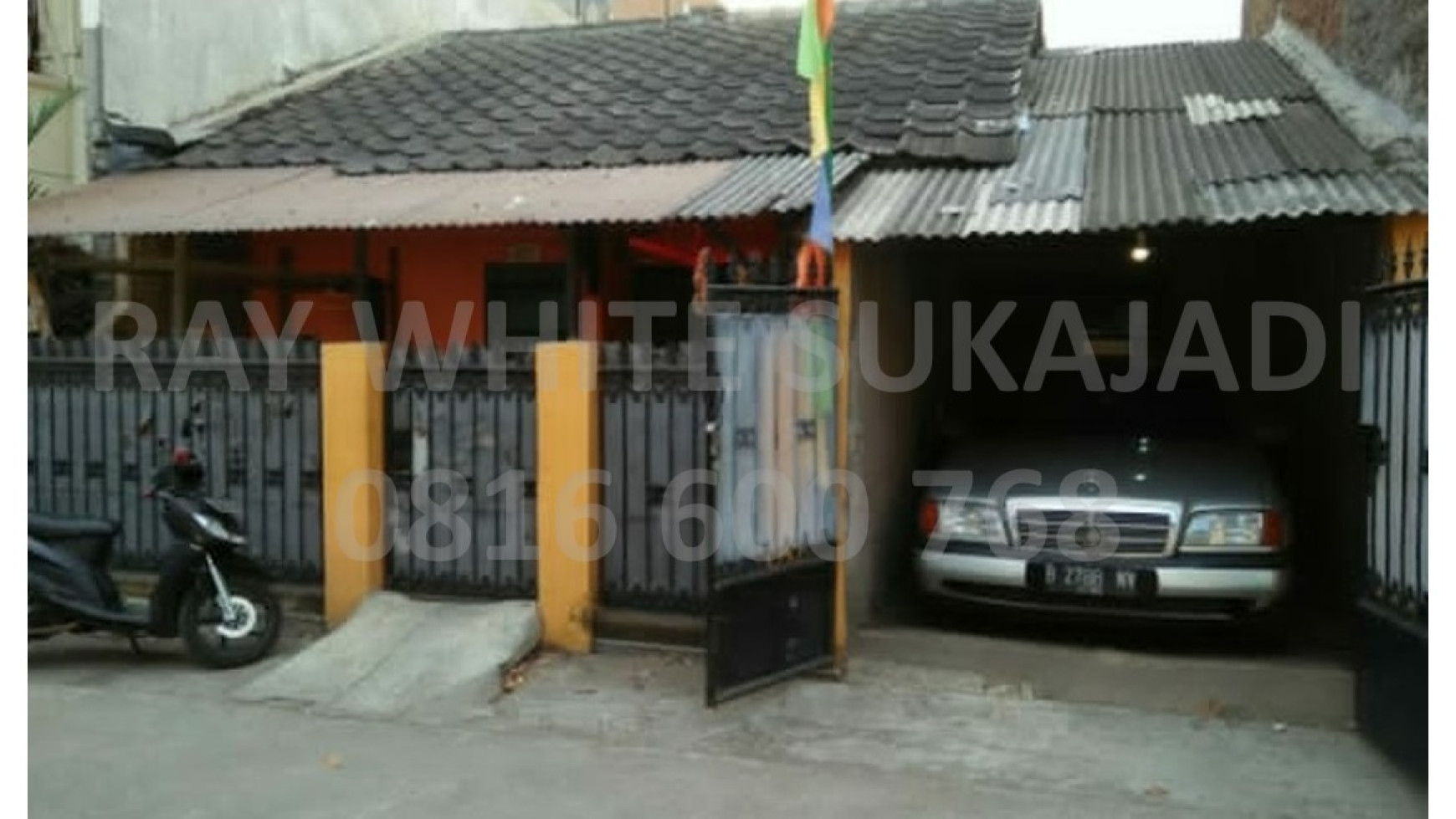 Dijual Rumah Tinggal di Komplek Melong Green Cijerah