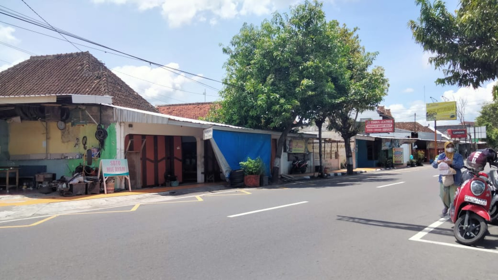 RUMAH DI TENGAH KOTA KLATEN