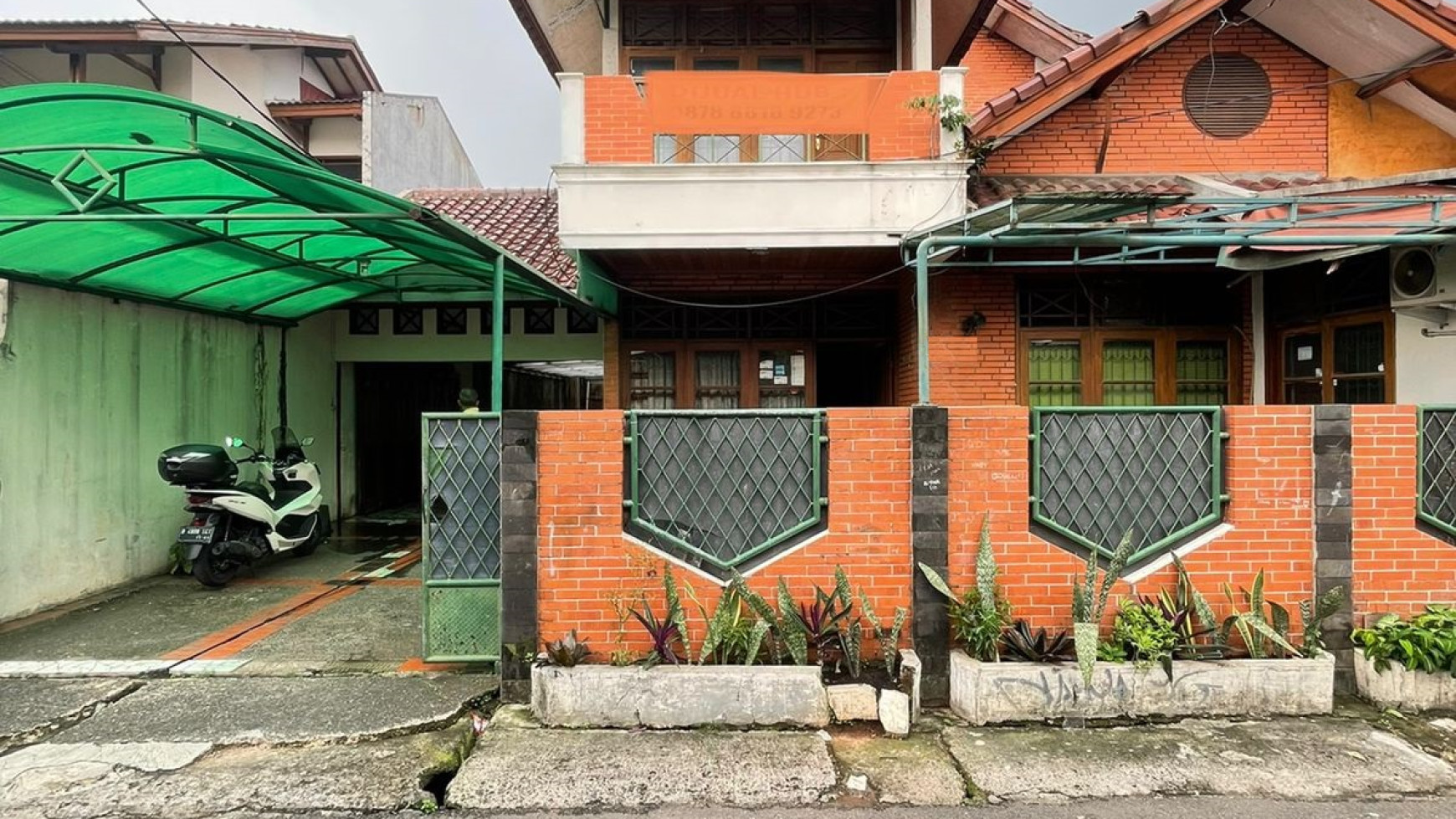 Rumah 2 Lantai, Lokasi strategis di Jakarta Barat