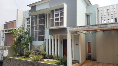 Rumah Asri Full Furnished Vintage + Elektronik, Bandung