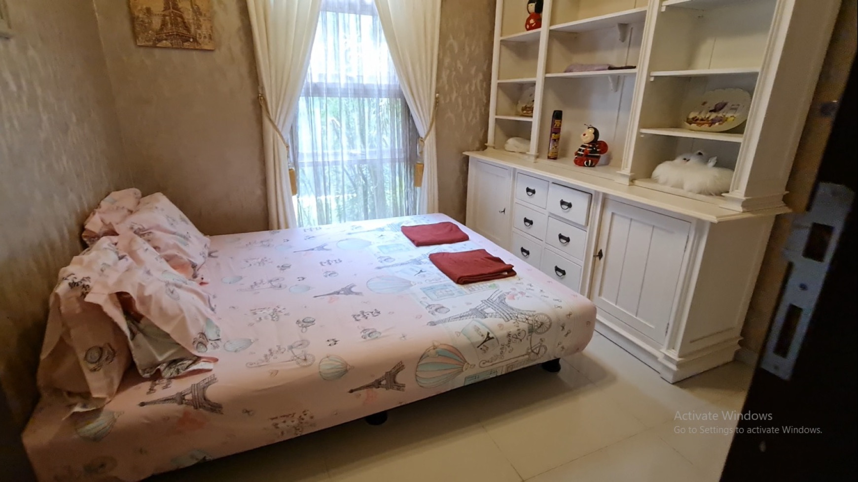 Rumah Asri Full Furnished Vintage + Elektronik, Bandung