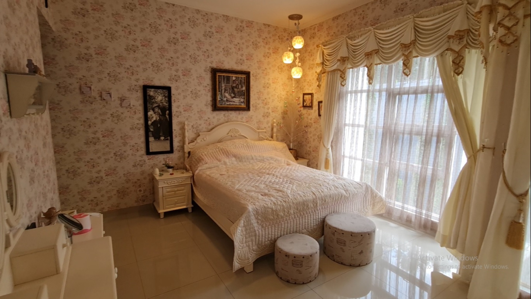 Rumah Asri Full Furnished Vintage + Elektronik, Bandung