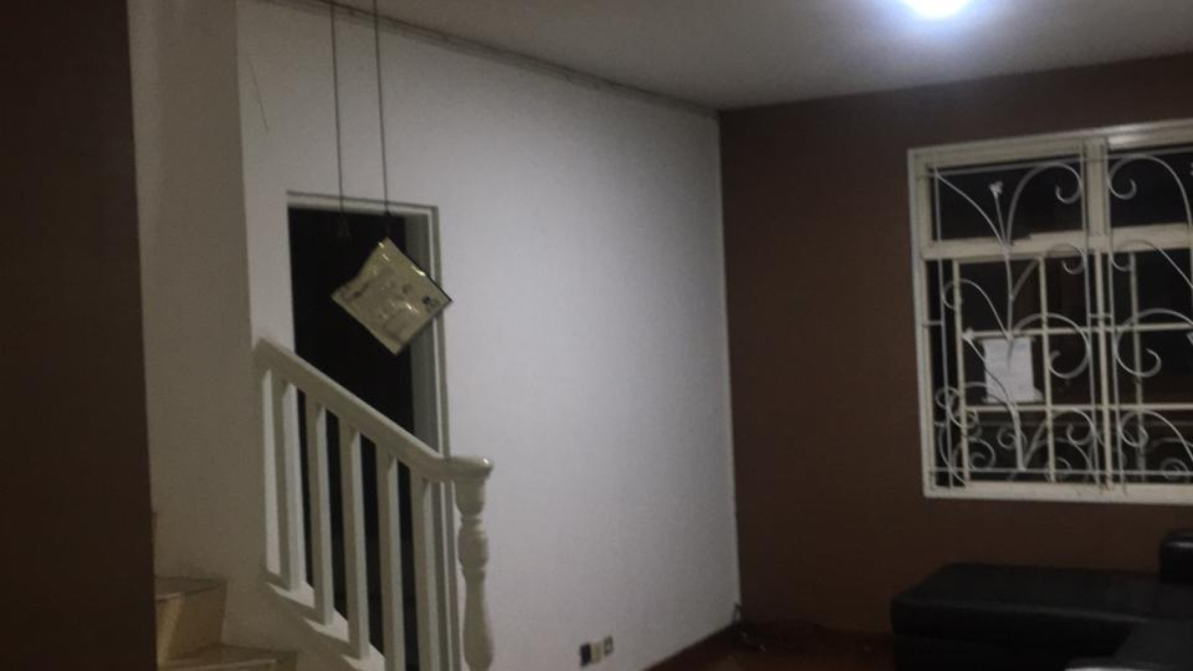 Dijual murah townhouse 2 lantai di taman paris lippo karawaci Tangerang