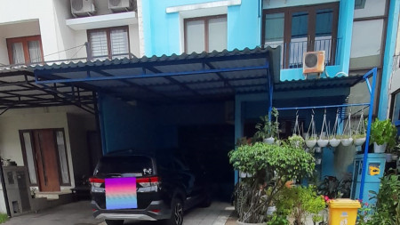 Rumah Bagus Di Emerald Town House Bintaro Jaya Sektor 9