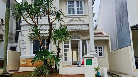 Hot! Rumah Mewah Taman Giri Loka, BSD City