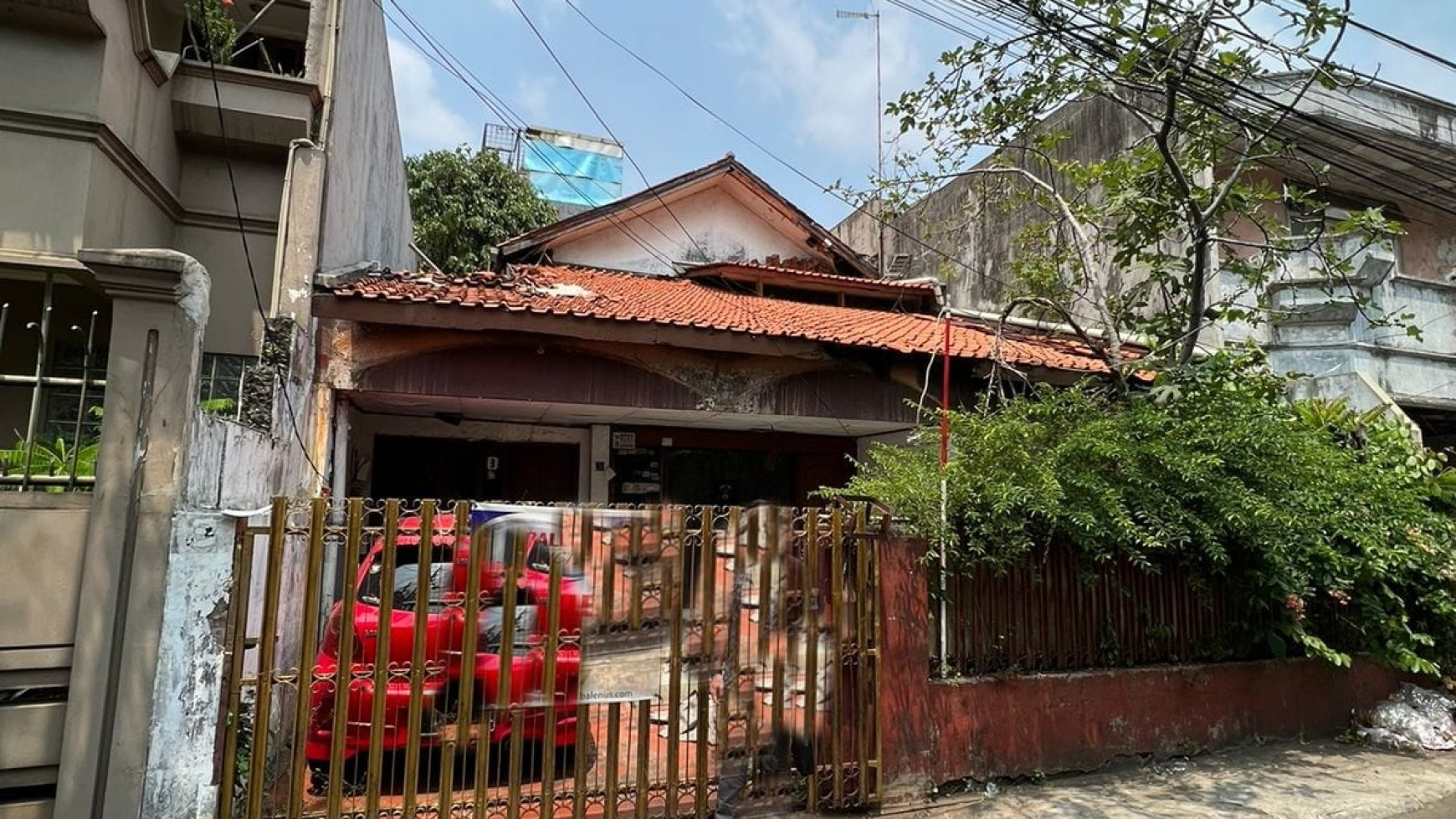 Rumah 1 1/2 lantai di Jati Pulo - Palmerah