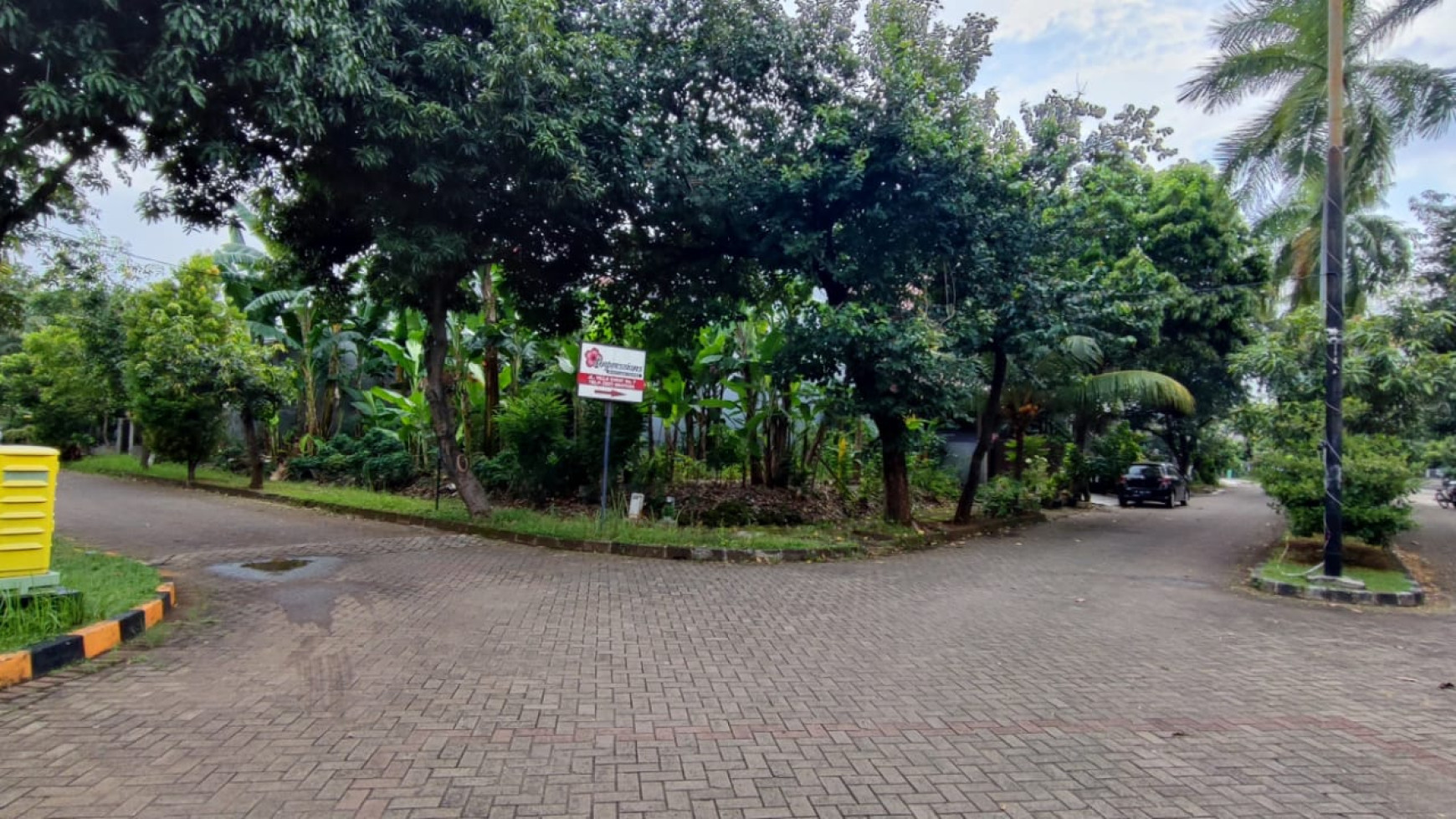 Dijual Kavling Luas tanah 345M2 lokasi strategis di kawasan Taman Villa Baru, Bekasi