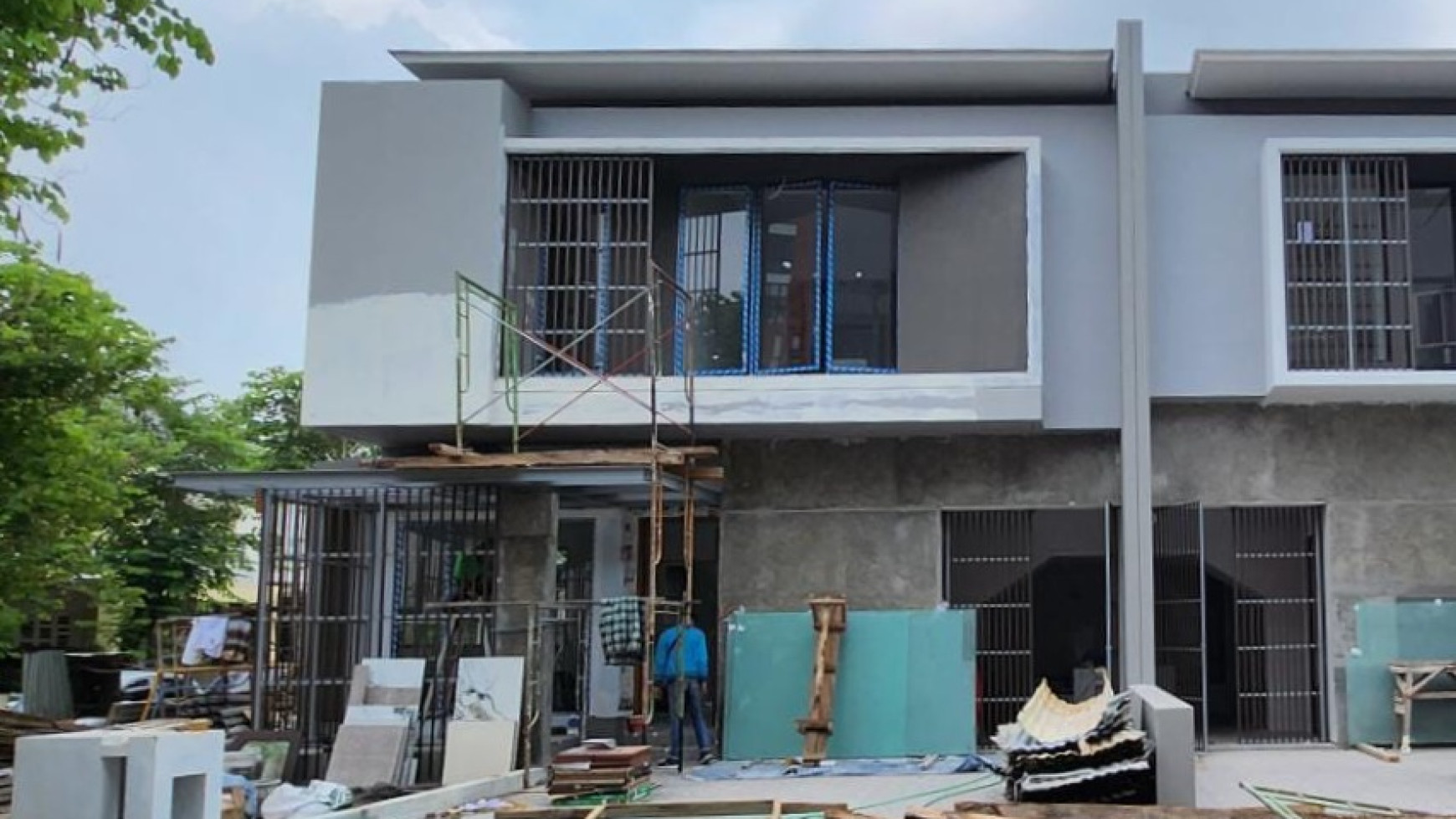 Dijual Rumah Baru New Gress Royal Residence Hook Modern Design Surabaya Barat