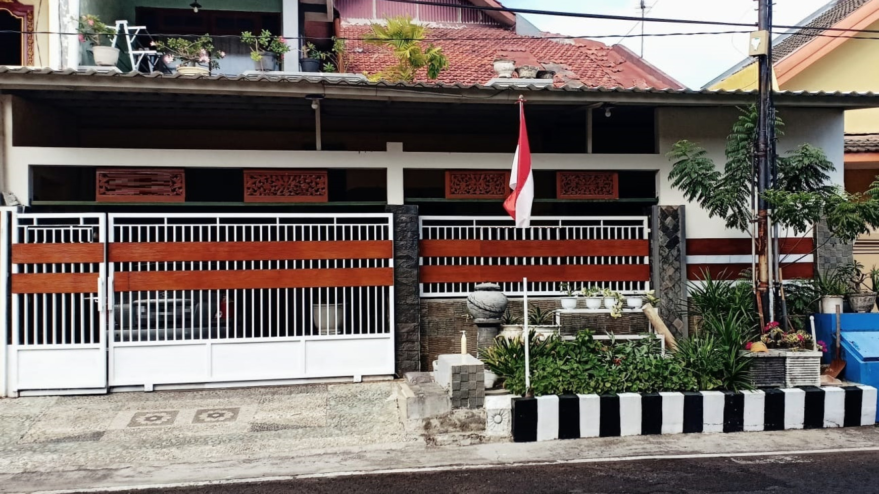 Dijual Rumah 1,5 lantai di Rungkut Asri Timur Surabaya