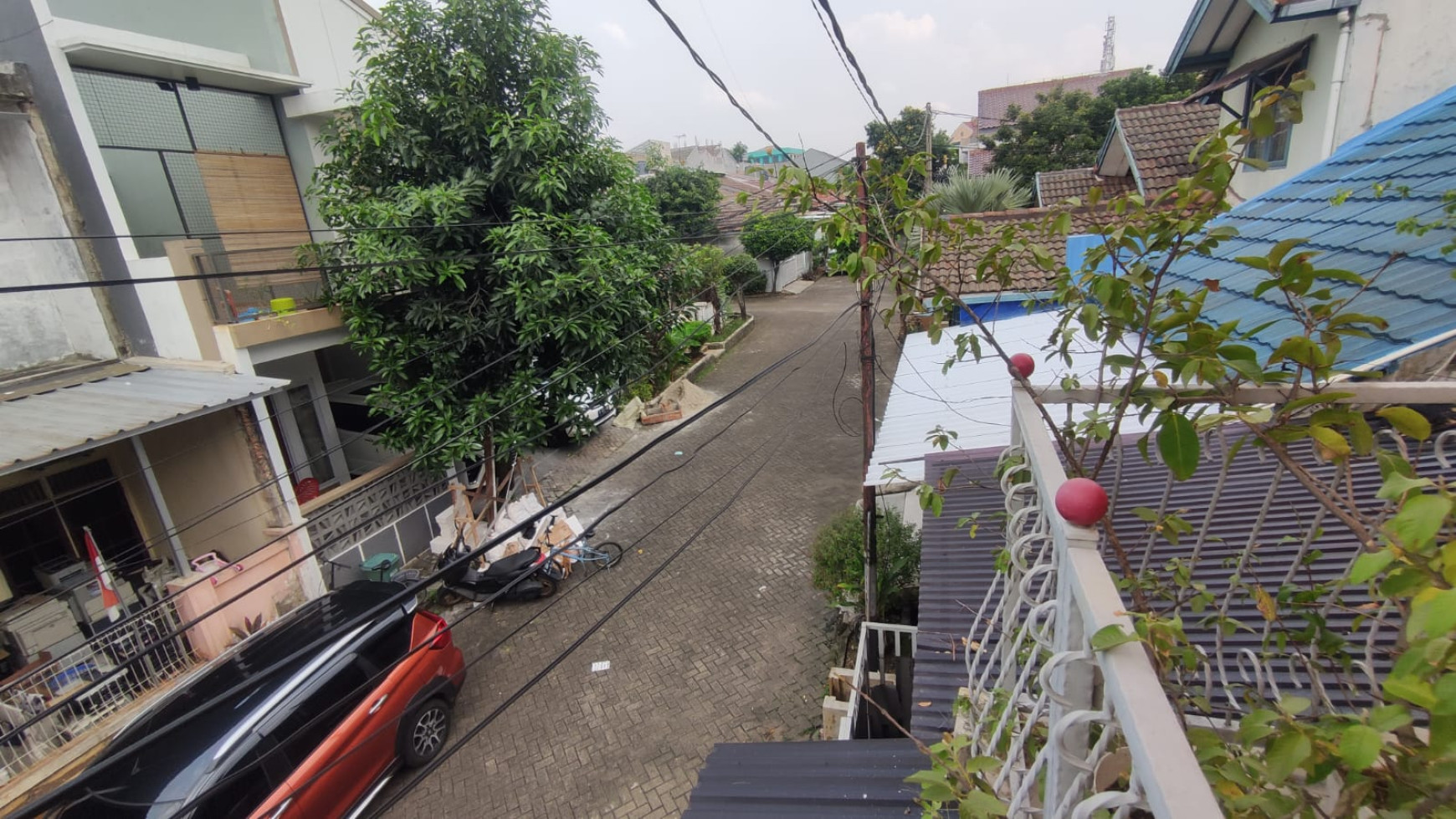 Rumah 2 Lantai, rapi, dan terawat di Pondok Aren