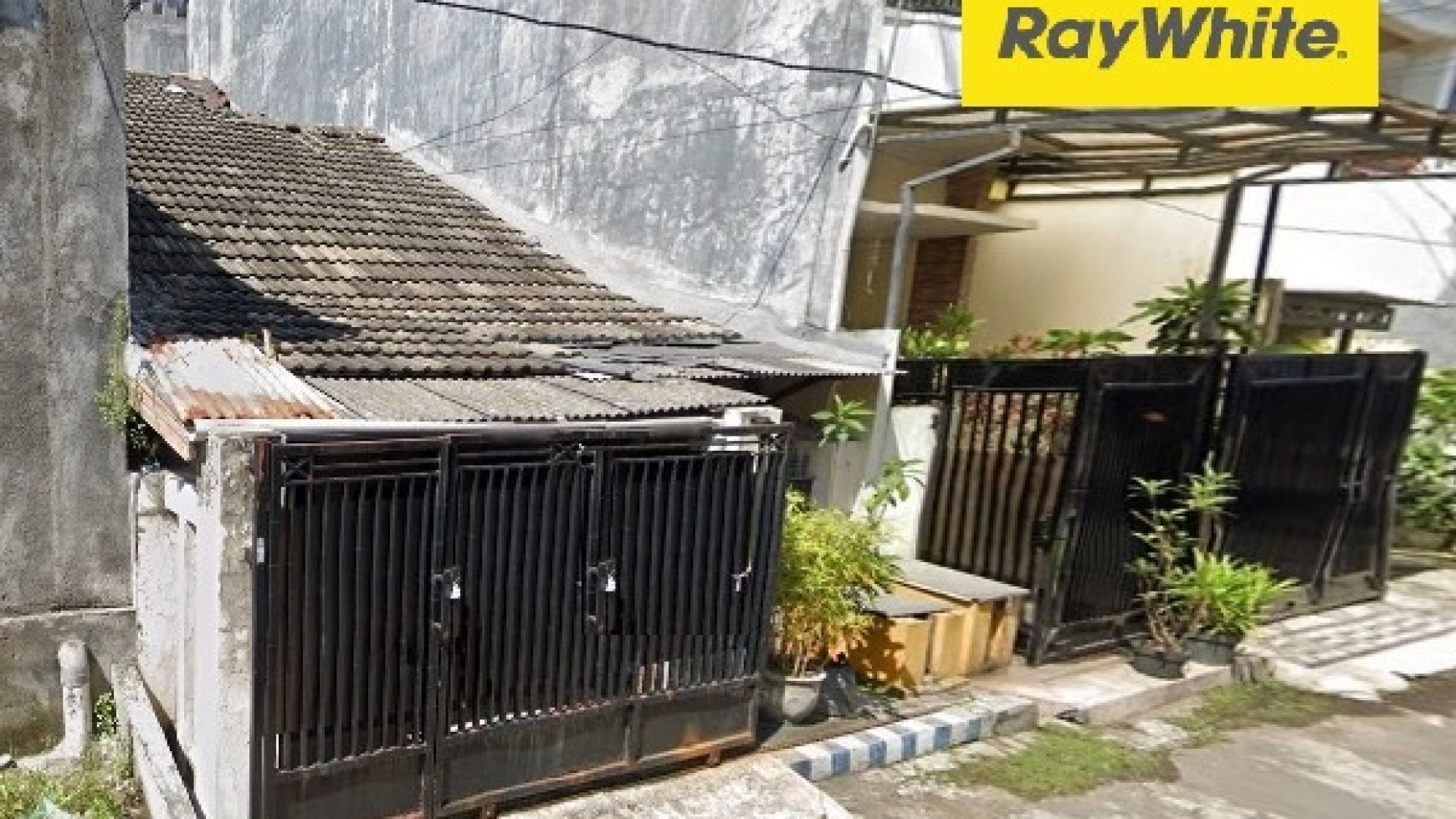 Dijual Rumah di Bendul Merisi Selatan Surabaya