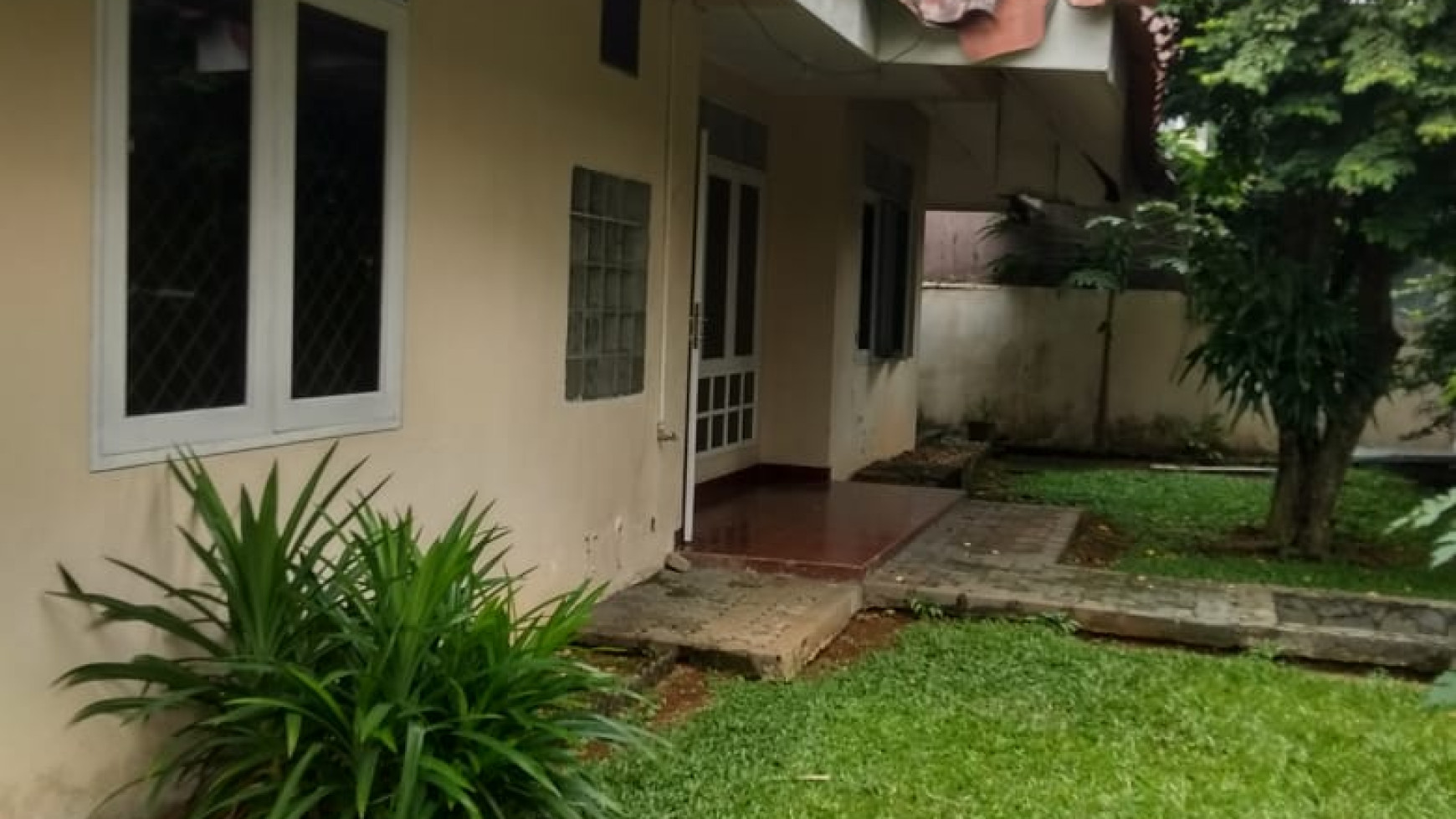 Rumah Bagus Di Ciater Raya BSD Tangerang Selatan