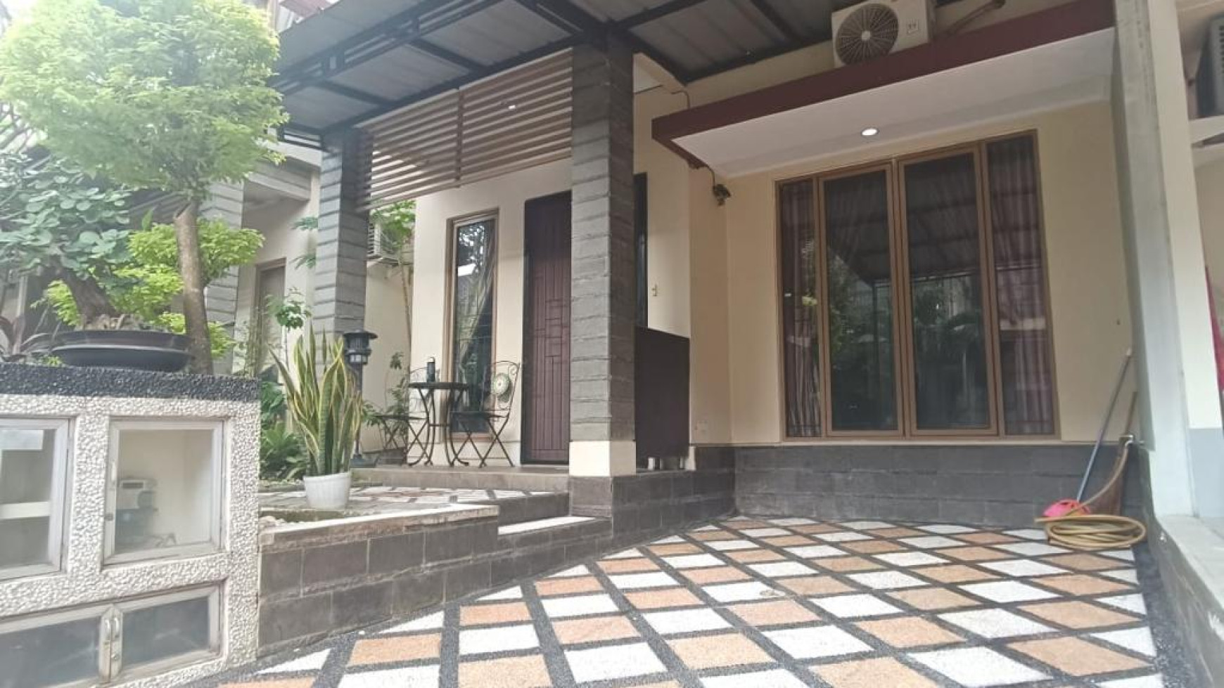 Cluster di Emerlad Kawasan Bintaro Jaya Sektor 9