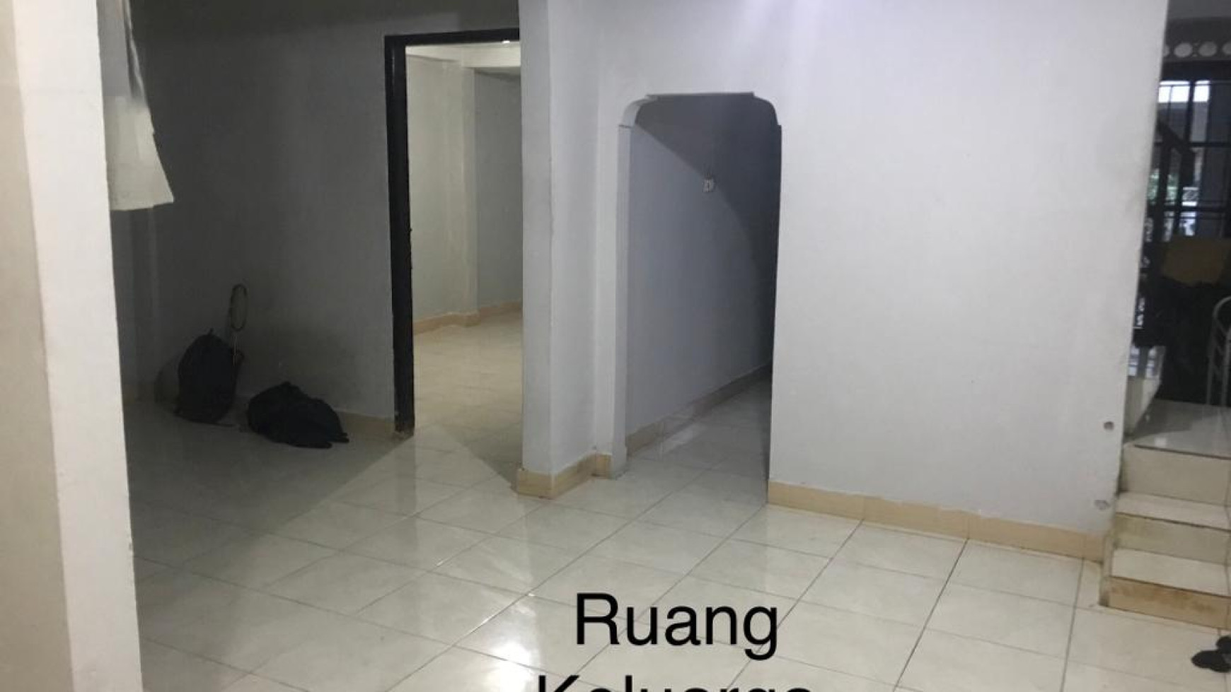 Rumah Lokasi Strategis dekat Alam Sutera dan Sekitarnya @Komplek Wisma Tajur