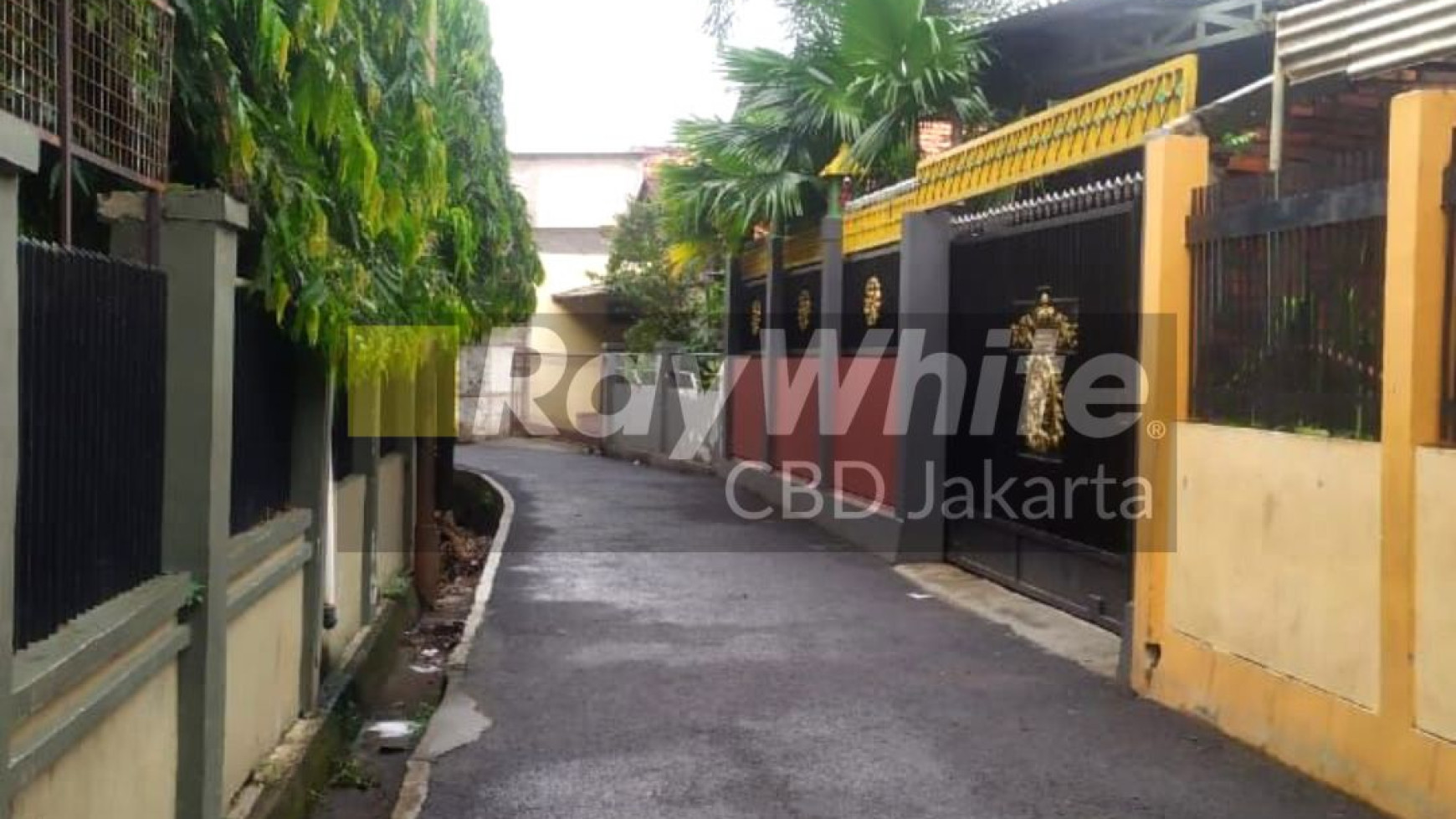 Rumah + Studio Rekaman Dijual 