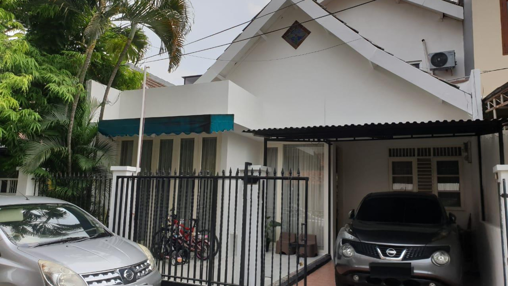 Rumah Cantik,siap huni,lokasi Bintaro Jaya 5