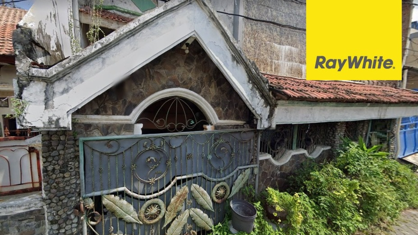 Dijual Rumah 2 lantai di Ploso Timur Surabaya