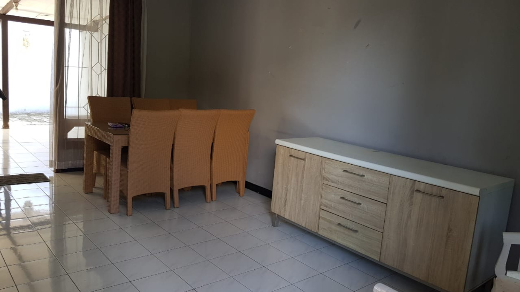 Rumah Minimalis Semi Furnished di Komplek Setra Duta, Bandung