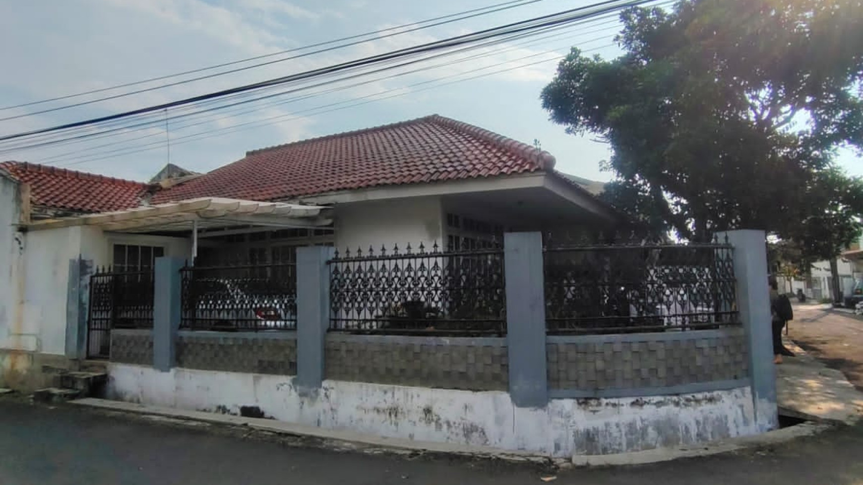 Rumah Minimalis Semi Furnished di Sayap Holis, Bandung Kota