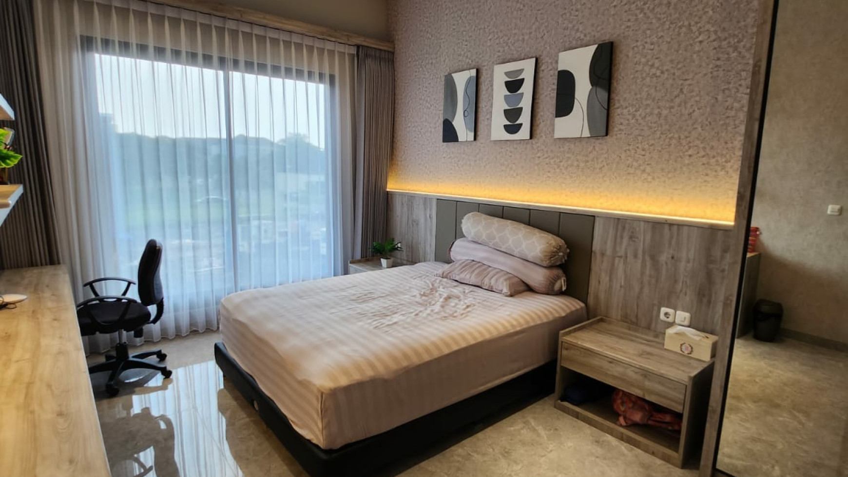 Dijual Rumah Waterfront Citraland Surabaya - New Look Premium GROHE Sanitary + Full FURNISHED