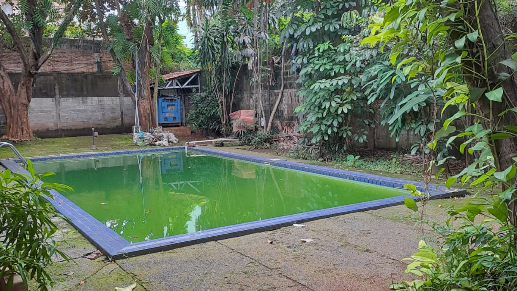 RUMAH DIJUAL JALAN KEMANG JAKARTA SELATAN