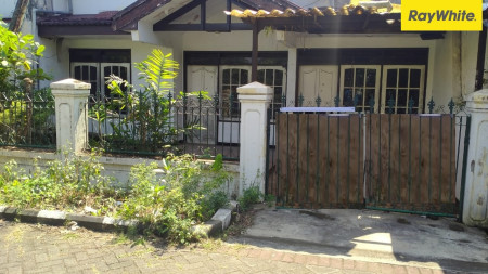 Dijual Rumah di Klampis Anom Surabaya