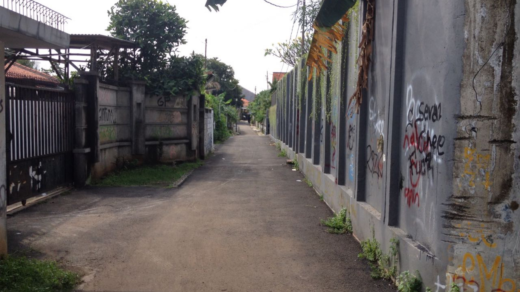 Dijual Rumah Hitung Tanah di Rempoa Jakarta Selatan