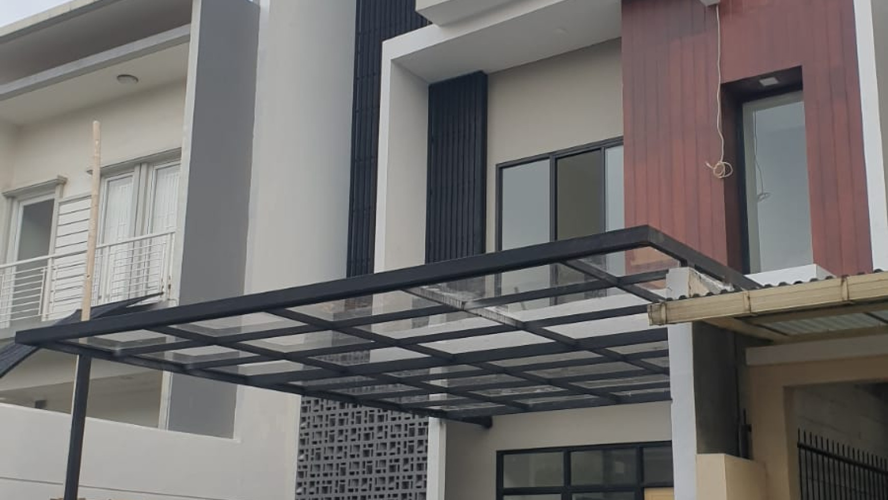 Rumah Baru Keren di Citra 3 Jakarta Barat