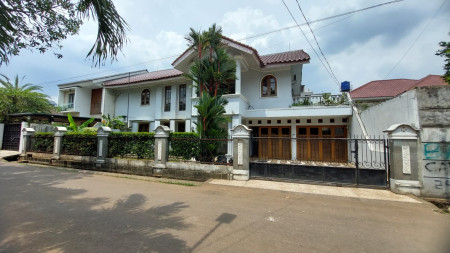 Rumah Bagus, Cantik, Mewah siap huni di Bintaro