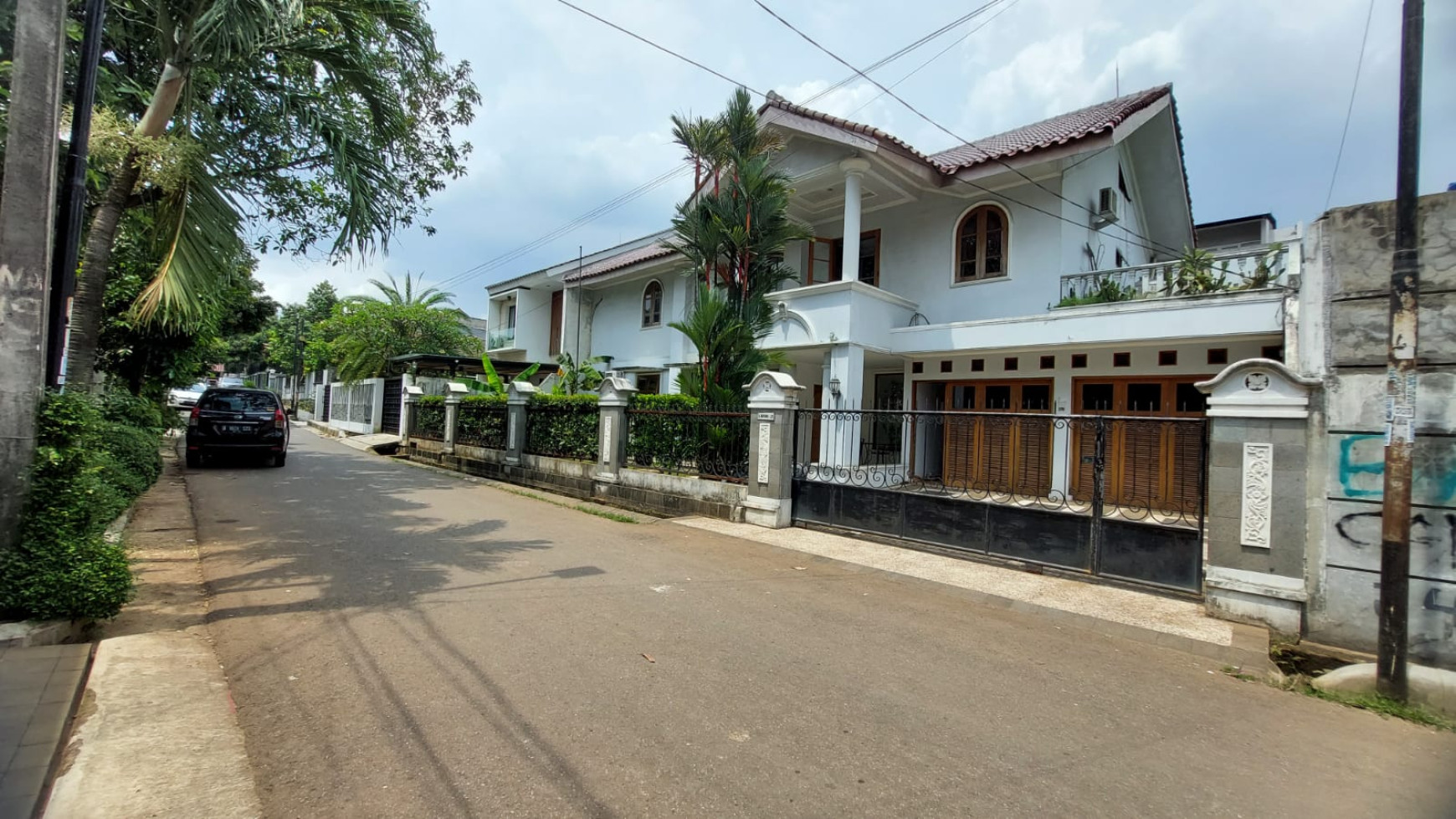 Rumah Bagus, Cantik, Mewah siap huni di Bintaro