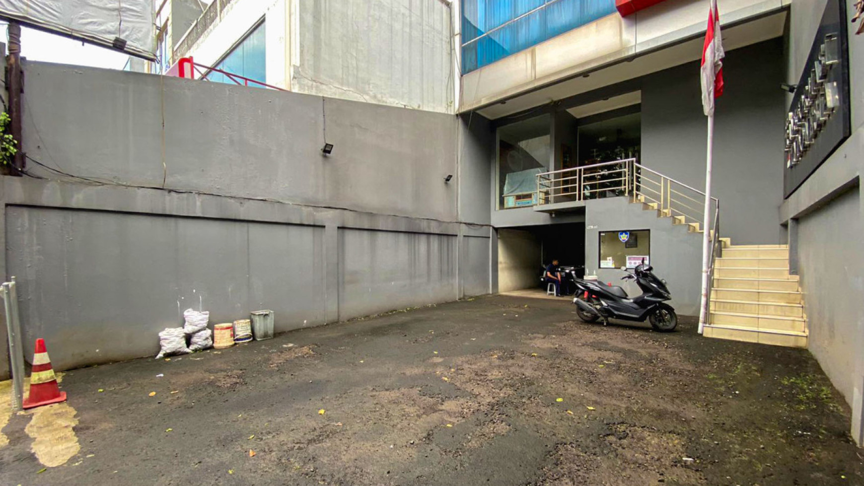 Dijual Mini Building Harga Murah Jarang Ada Di Bintaro Raya, Jakarta Selatan