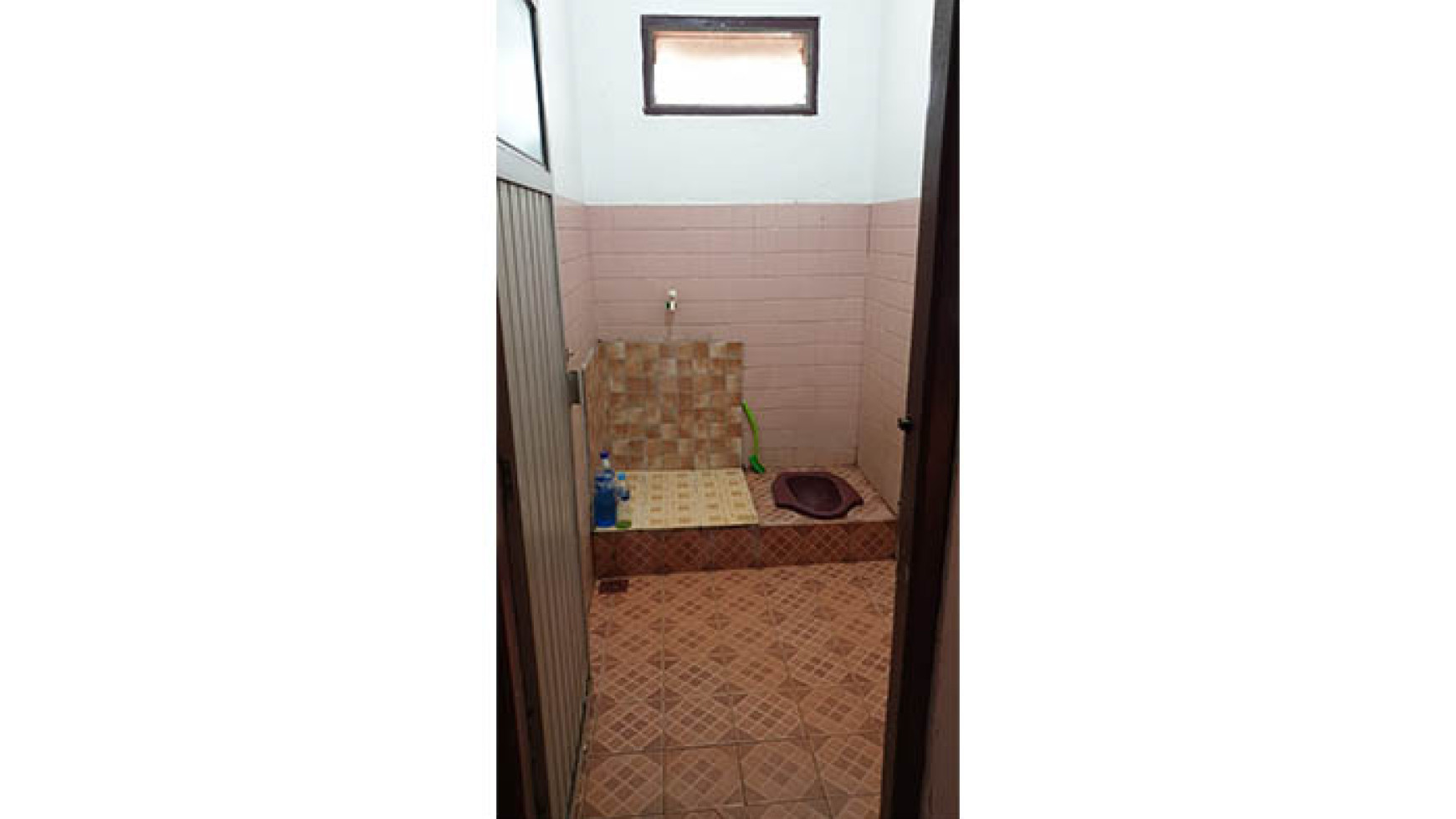 Rumah Cocok untuk investasi Jl Mesjid Darulfalah, Pertukangan Utara, Luas 101m2