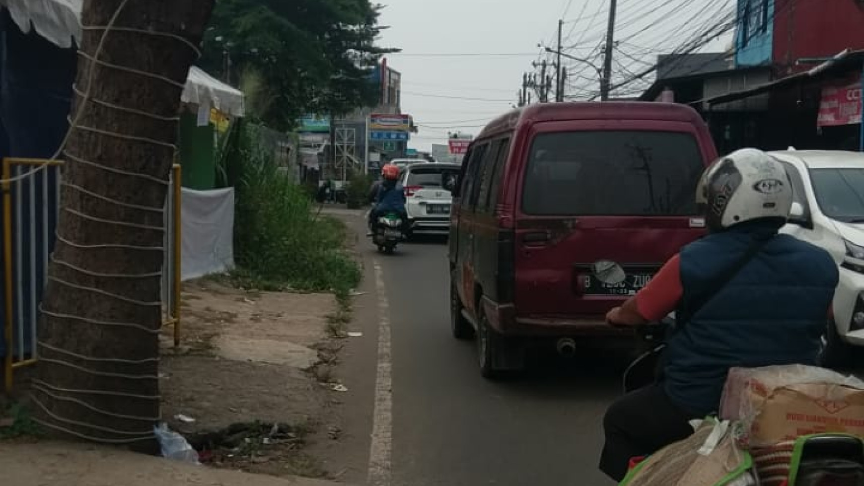 Disewakan Kavling Lokasi Strategis Pinggir Jalan Raya & Area Komersil di Jl Jombang Raya