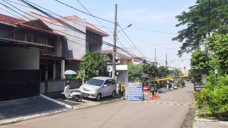 Rumah Bagus Di Cucur Raya, Bintaro Jaya Sektor 4