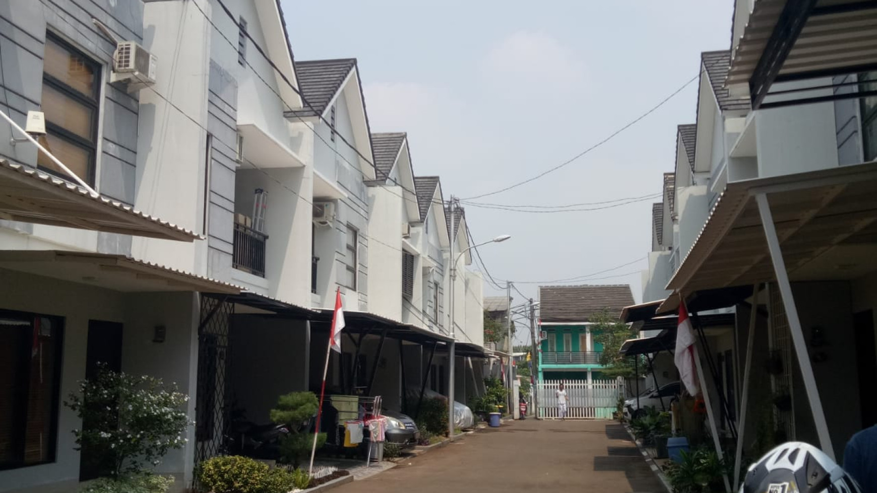 Rumah Siap Huni Minimalis dan dalam Cluster dekat Bintaro Jaya @Pondok Aren