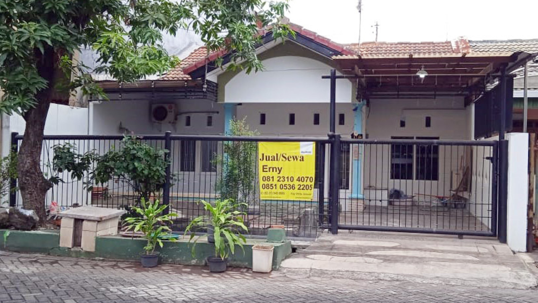 Rumah di Kutisari Indah Utara, Bagus + Terawat, Row Jalan Lebar, Siap Huni