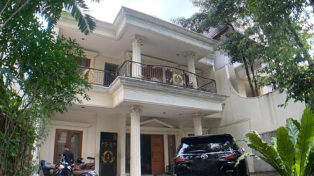 Rumah Lokasi Strategis dan Kawasan Premium di Jakarta Selatan @Jl Wijaya