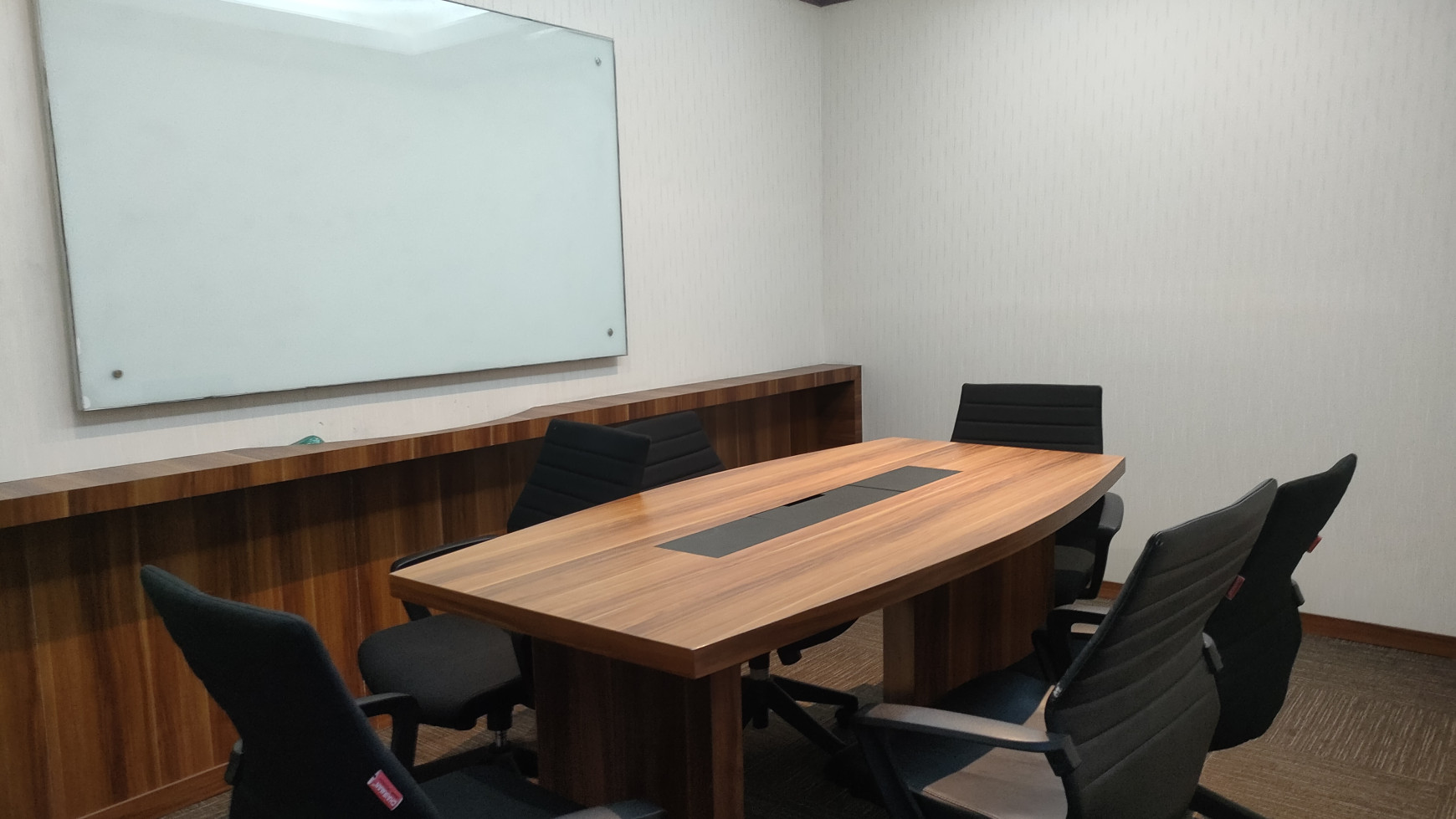 Office Distric 8 Tower Treasury, 141m2, furnished, layout cocok untuk kantor Lawfirm, 