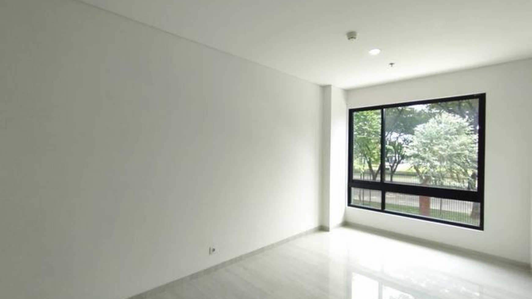 dijual town house apartemen lloyd tower D, type 2BR, siap huni, harga nego