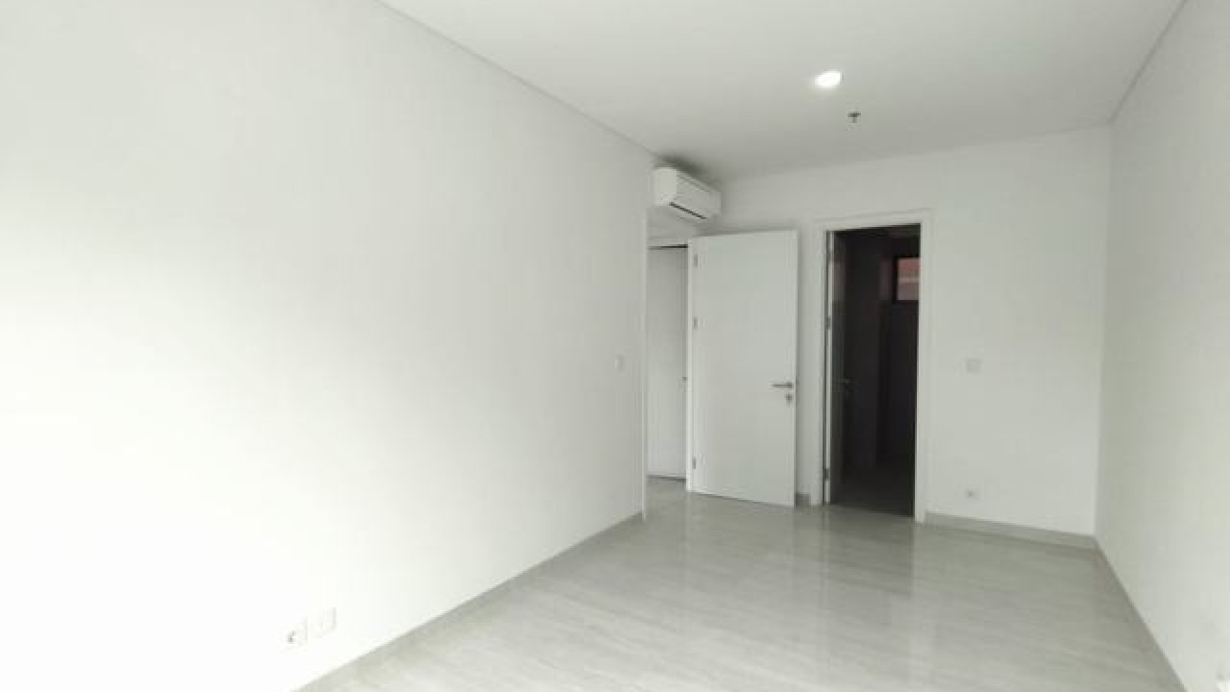 dijual town house apartemen lloyd tower D, type 2BR, siap huni, harga nego