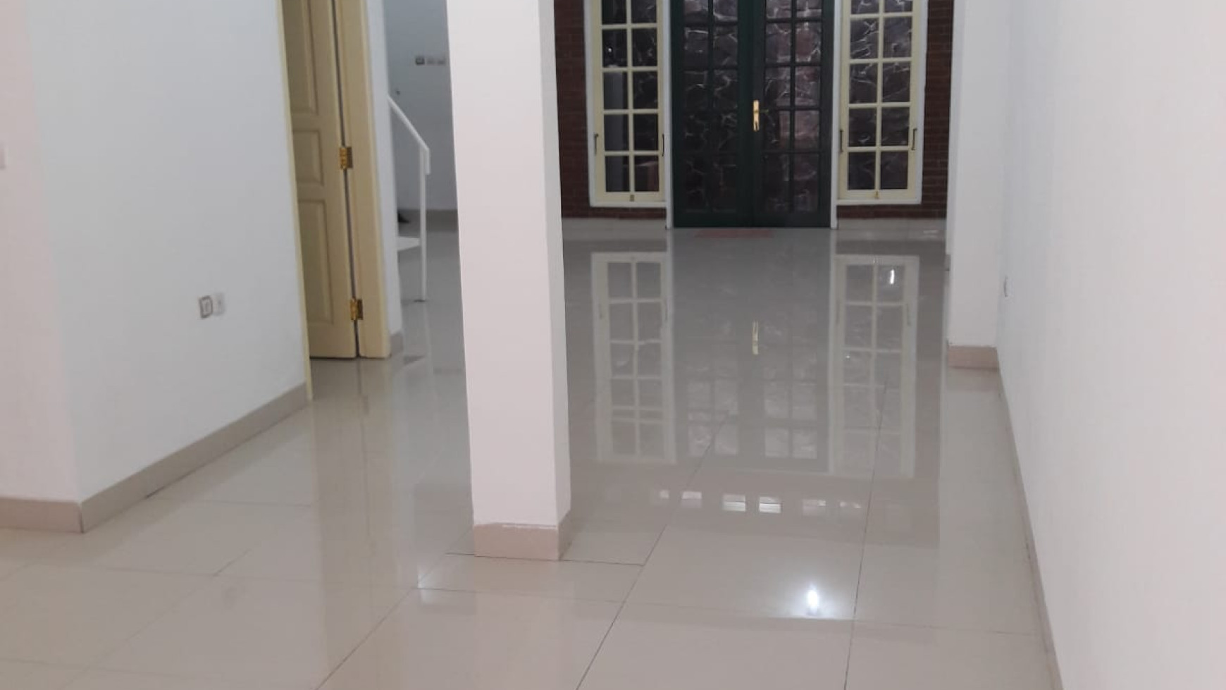 Rumah bagus, nyaman, rapih siap huni di Bintaro