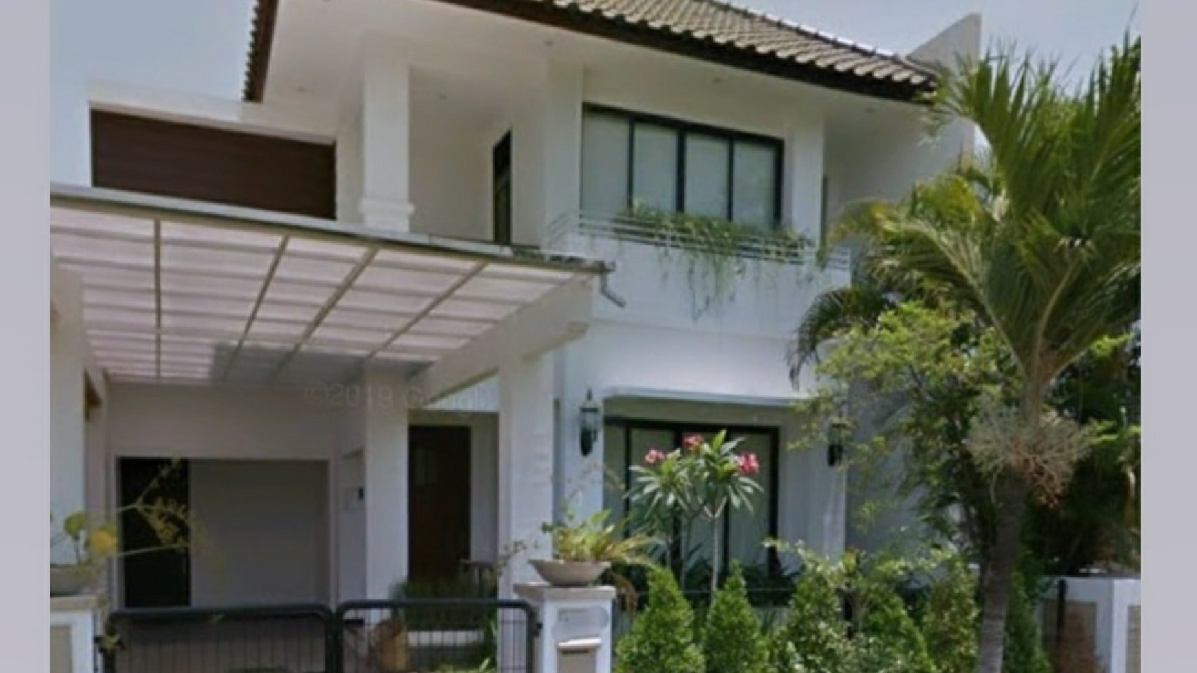 Dijual Rumah Pakuwon City Villa Westwood - Baru RENOV Cantik + FULL FURNISHED, lokasi TerDEPAN dekat PAPAYA, Sekolah CITA HATI