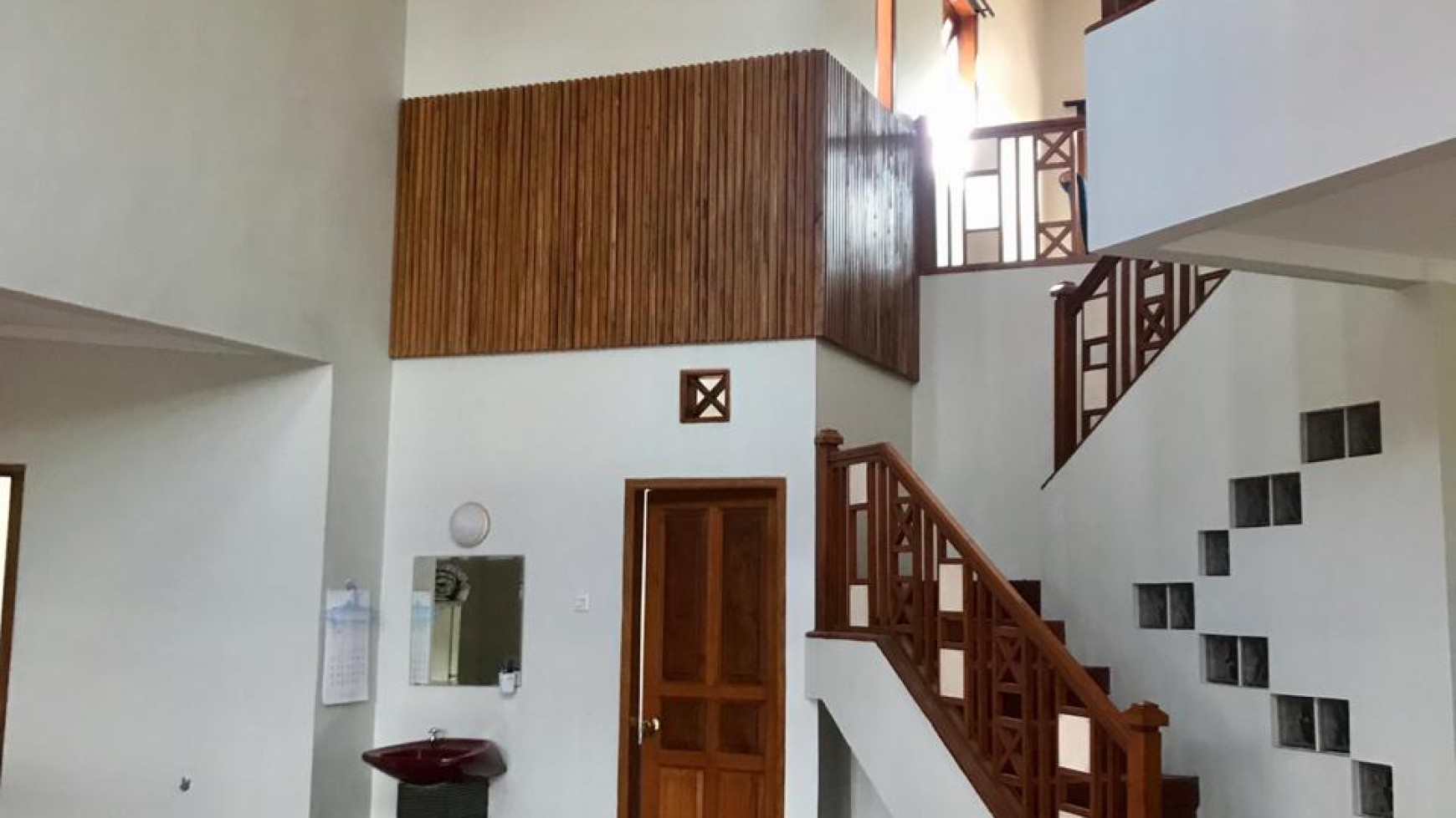 Dijual Hunian Nyaman Semi Furnished di Parahyangan Rumah Villa (PRV) Kota Bandung   