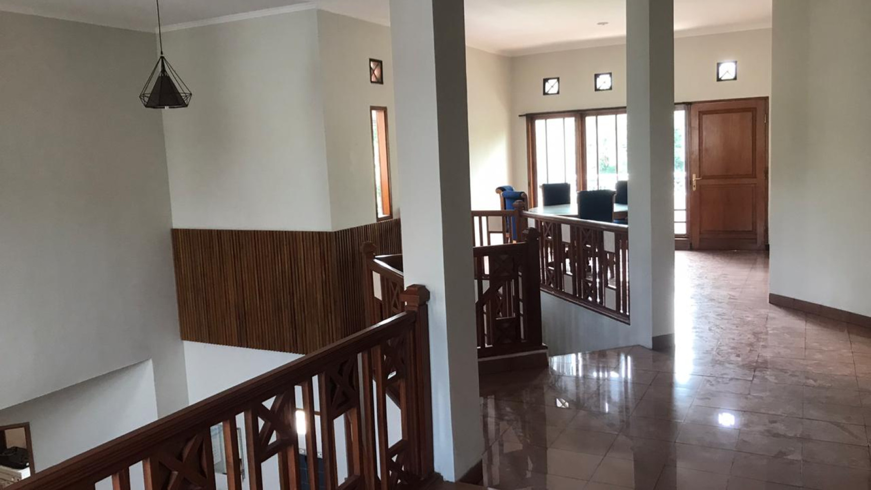 Dijual Hunian Nyaman Semi Furnished di Parahyangan Rumah Villa (PRV) Kota Bandung   