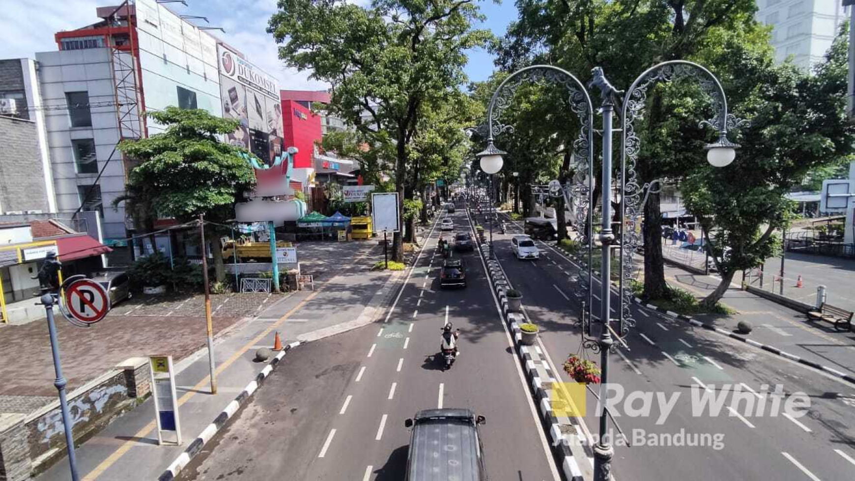 Mainroad Commercial ! Properti komersial  di Mainroad Dago jl IR H Juanda