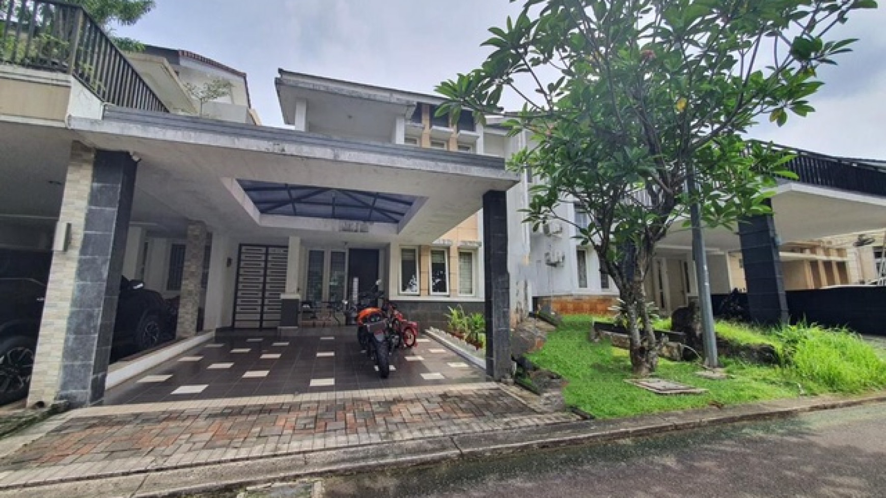 Dijual Rumah  di BSD Cluster Venetian 