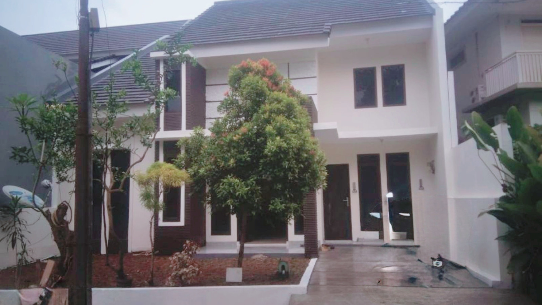 Rumah minimalis siap huni di BSD