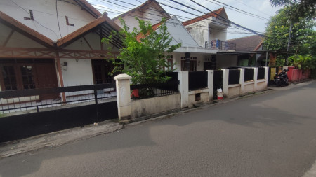 Rumah 1 Lantai, Lokasi strategis di Pondok Aren